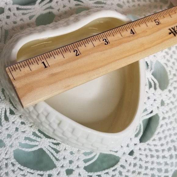 Hampton Genuine Porcelain Collection Heart Shaped Floral Trinket 4.5" W - Picture 4 of 8